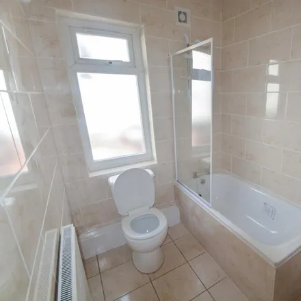 Image 5 - 117 Canterbury Drive, Leeds, LS6 3HA, United Kingdom - House for rent