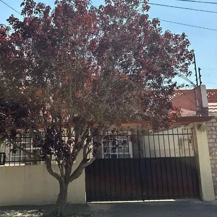 Buy this 3 bed house on Calle Buenos Aires 111 in Colonia Valle Dorado, 52950 Tlalnepantla