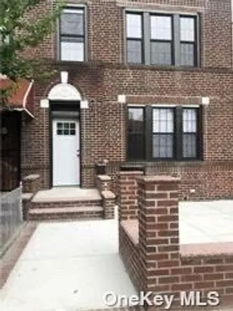 Rent this 3 bed house on 24-33 Crescent Street in New York, NY 11102