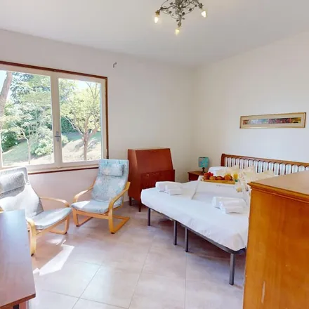 Rent this 3 bed house on Via Porto San Felice in 25010 San Felice del Benaco BS, Italy