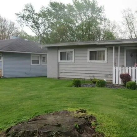 Buy this 3 bed house on 4900 Arrowhead Boulevard in Indian Heights, Kokomo