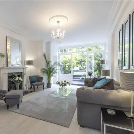 Buy this 2 bed apartment on 11 Hillfield Park in London, N10 3QT