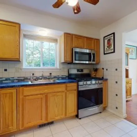 Buy this 3 bed apartment on #52,52 Tunxis Street