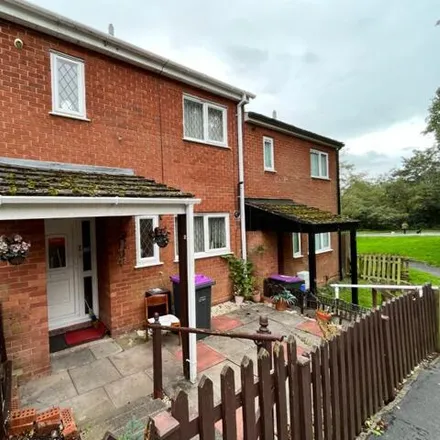 Buy this 3 bed townhouse on Cherington in Telford, TF3 1UJ