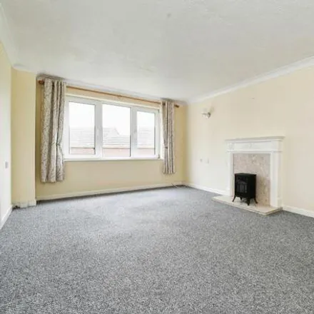 Image 2 - The Grove, Witham, CM8 2TQ, United Kingdom - Apartment for sale