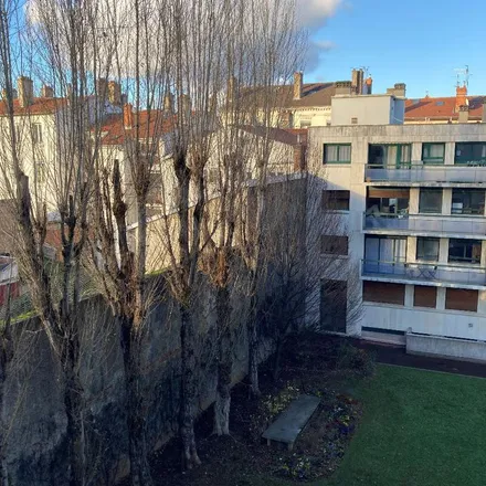 Image 5 - 27 Avenue Lacassagne, 69003 Lyon, France - Apartment for rent