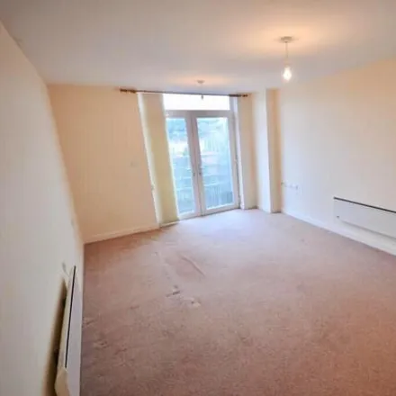 Image 3 - Anchor Point, Bramall Lane, Sheffield, S2 4RJ, United Kingdom - Apartment for sale