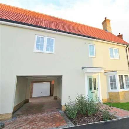 Buy this 4 bed duplex on unnamed road in Great Dunmow, CM6 1YB