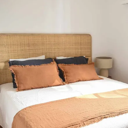 Rent this 2 bed house on 3300-367 Distrito de Castelo Branco