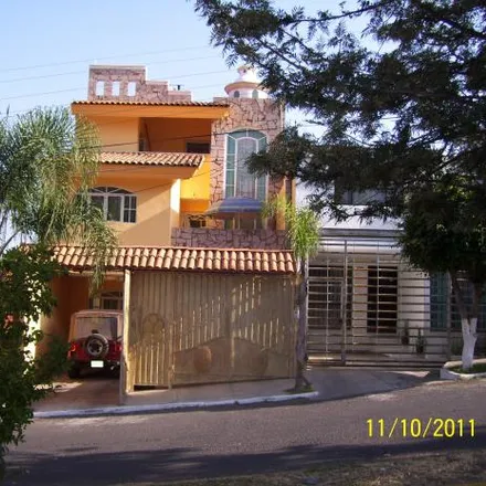 Buy this 3 bed house on Avenida Valle de Atemajac 1160 in Colinas de las Águilas, 45080 Zapopan