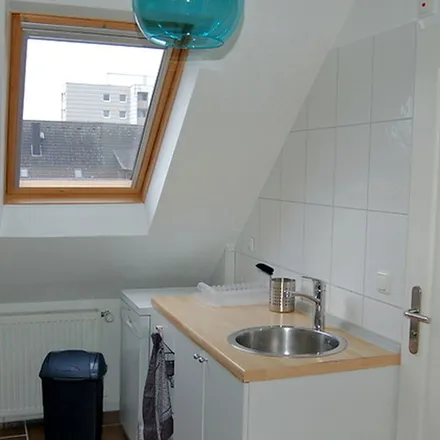 Image 4 - Brunnenstraße 77, 63263 Neu-Isenburg, Germany - Apartment for rent