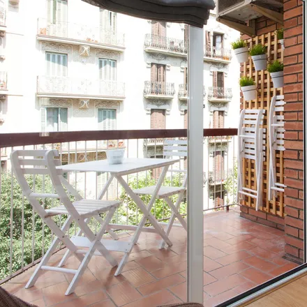 Image 7 - Llibreria Horitzons, Carrer del Rosselló, 268, 08001 Barcelona, Spain - Apartment for rent