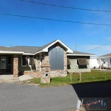 Buy this 2 bed house on 115 East 132nd Street in Lafourche Parish, LA 70354