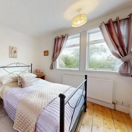 Image 5 - Shaftesbury High School, Headstone Lane, London, HA3 6LE, United Kingdom - House for sale