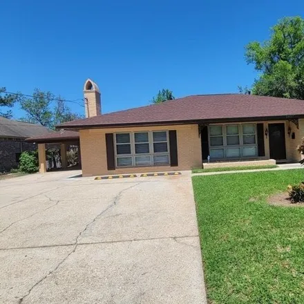 Rent this 4 bed house on 2849 78th Avenue in Southern Heights, Baton Rouge