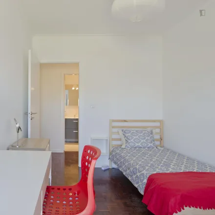Rent this 3 bed room on Avenida João Paulo II in 1950-157 Lisbon, Portugal
