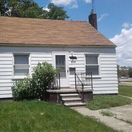 Rent this 3 bed house on 22025 Federal Avenue in Center Line, Warren