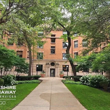 Buy this 3 bed condo on The Pattington in 660-700 West Irving Park Road, Chicago