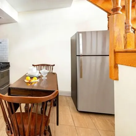 Image 3 - 40 West 76th Street, New York, NY 10023, USA - Condo for sale