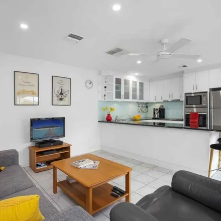 Rent this 3 bed townhouse on Australian Capital Territory in Julia Flynn Avenue, Isaacs 2607