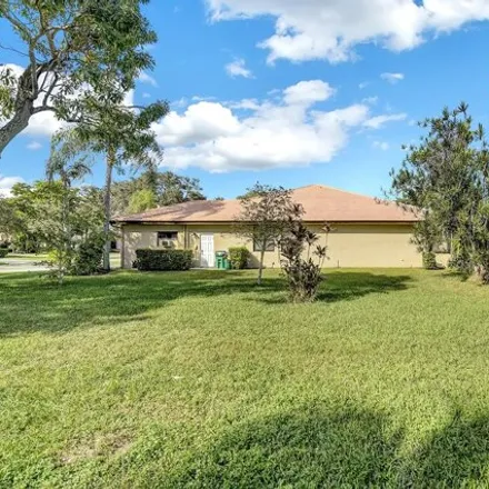 Image 5 - 685 Northwest 102nd Avenue, Coral Springs, FL 33071, USA - House for sale