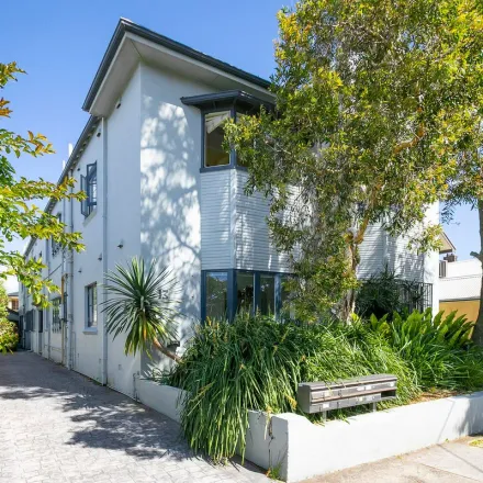 Image 7 - 13 Cross Street, Bronte NSW 2024, Australia - Apartment for rent