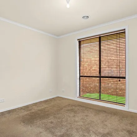 Rent this 3 bed apartment on Hawthorn Court in Mill Park VIC 3032, Australia