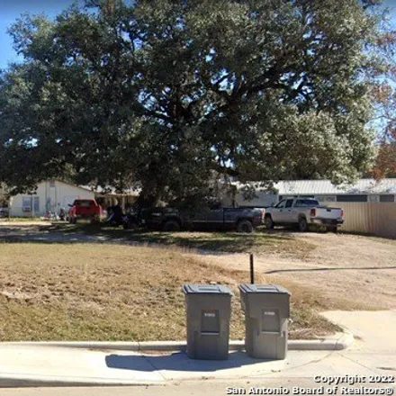 Image 1 - Leakey Schools, 429 North US Highway 83, Leakey, Real County, TX 78873, USA - House for sale
