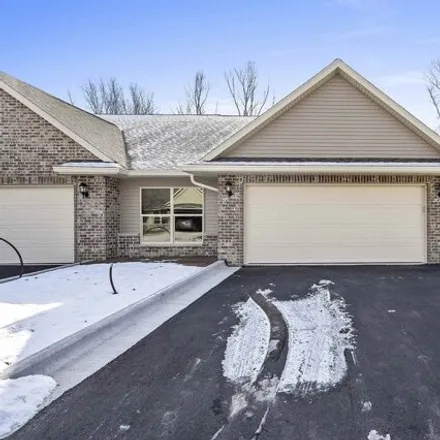 Buy this 3 bed condo on 2413 Remington Road in Green Bay, WI 54302