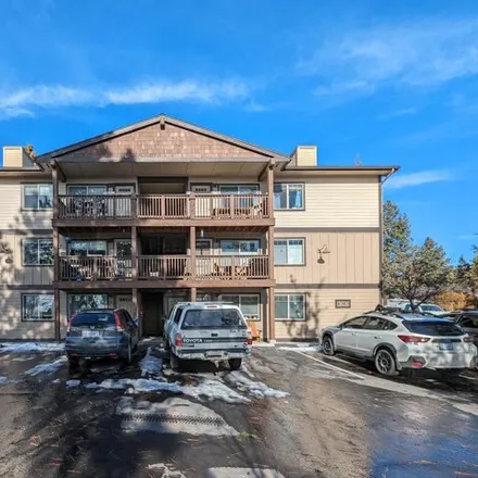 Buy this 2 bed condo on 1010 Nw Roanoke Ave Unit 10 in Bend, Oregon