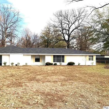 Buy this 4 bed house on 169 Moss Park Drive in Parkwood, West Monroe