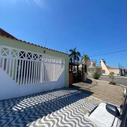 Rent this 2 bed house on Rua Barão de Paranapiacaba in Real, Praia Grande - SP