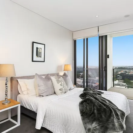 Image 3 - Edge 28, 22-28 Albany Street, St Leonards NSW 2065, Australia - Apartment for rent