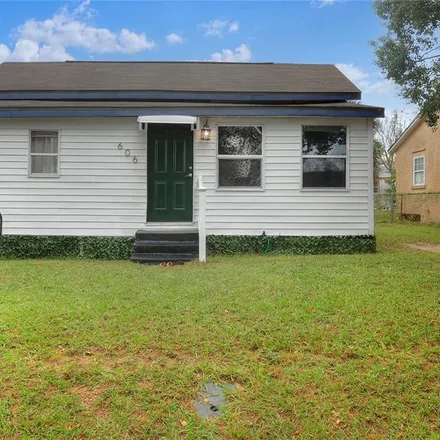 Image 2 - 606 Southeast 3rd Street, Mulberry, East Mulberry, FL 33860, USA - House for sale
