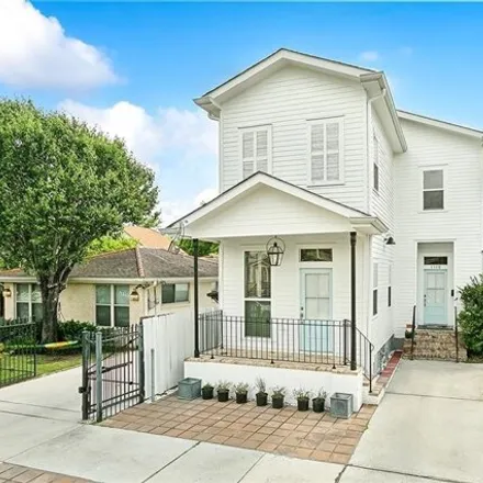 Buy this 3 bed house on 1119 Valence Street in New Orleans, LA 70115