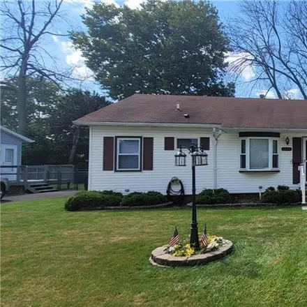 Buy this 3 bed house on 1366 Caravelle Drive in Black Creek Village, City of Niagara Falls