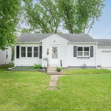Buy this 2 bed house on 876 Easton Avenue in Waterloo, IA 50702