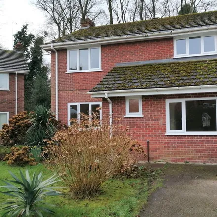 Rent this 4 bed house on Ash Close in Tarporley, CW6 0TY