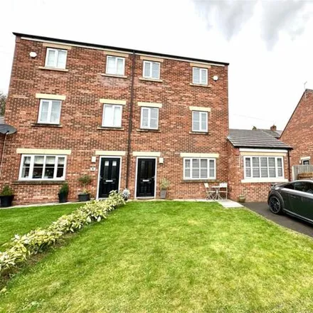 Buy this 4 bed duplex on Yewdale in Barnsley, S70 4BS