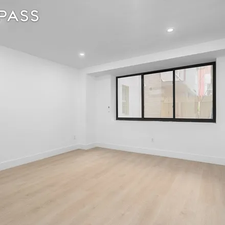 Image 4 - 128 East 62nd Street, New York, NY 10065, USA - Apartment for rent
