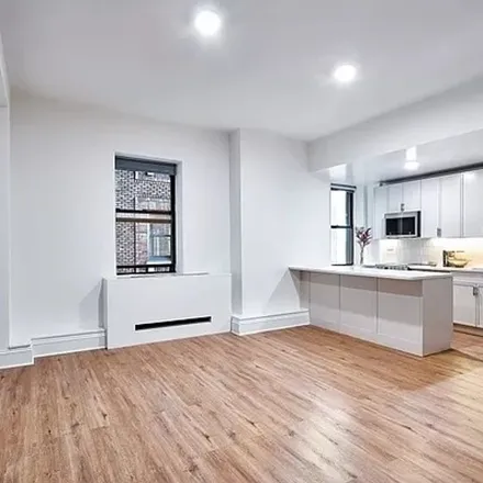 Rent this 1 bed apartment on 34th Street–Herald Square in West 32nd Street, New York