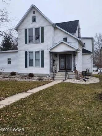 Buy this 4 bed house on 1024 West Market Street in Lima, OH 45805