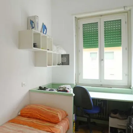 Rent this 5 bed room on Intesa Sanpaolo in Piazza Ventiquattro Maggio, 20136 Milan MI