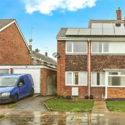 Buy this 3 bed house on Walnut Tree Close in Bramford, IP8 4EE