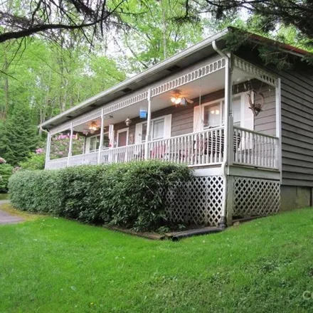 Buy this 2 bed house on 1083 Mountain Lake Drive in Haywood County, NC 28785