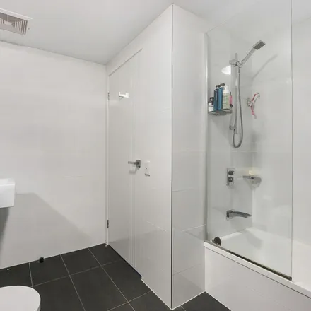 Image 3 - Sephora, Dornoch Terrace, Highgate Hill QLD 4101, Australia - Apartment for rent