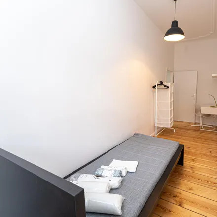 Rent this 5 bed room on 44 Brekkie in Gabriel-Max-Straße 2, 10245 Berlin