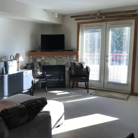 Rent this studio apartment on Vernon in BC V1B 3Y9, Canada