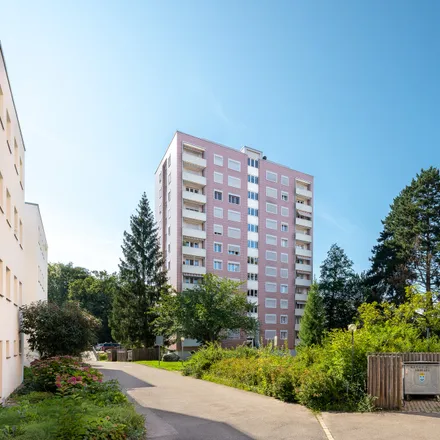 Rent this 4 bed apartment on Winkelriedstrasse 13 in 8203 Schaffhausen, Switzerland