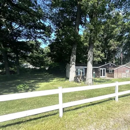 Image 2 - 6445 Middle Lake Rd, Twin Lake, Michigan, 49457 - House for sale